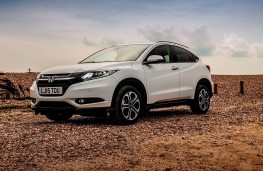 Honda HR-V, front static