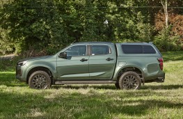 Isuzu D-Max Huntsman, 2025, side