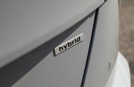 Hyundai Kona, 2026, hybrid badge