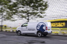 Vauxhall Vivaro HYDROGEN, 2024, side, action