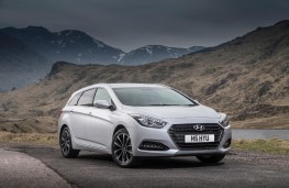 Hyundai i40 Tourer, front