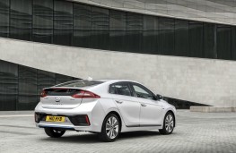 Hyundai Ioniq Hybrid, rear