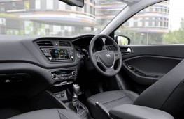 Hyundai i20 Active, interior