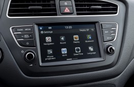 Hyundai i20, 2018, display screen