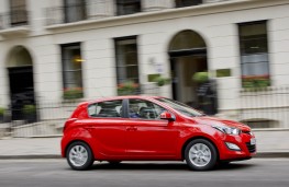 Hyundai i20, 2012, side, action