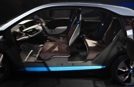 BMW i3, side