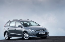 Hyundai i30, front