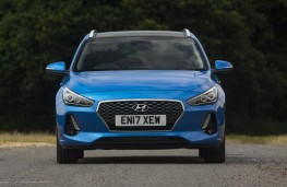Hyundai i30 Tourer, 2017, head on