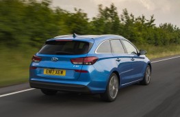 Hyundai i30 Tourer, 2017, rear, action