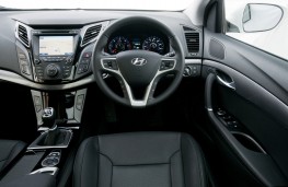 Hyundai i40, dashboard