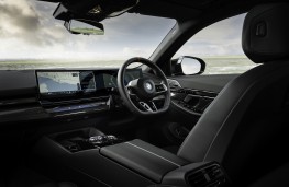 BMW i5 Touring M60 xDrive, 2024, interior