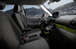 Hyundai Inster Cross, 2024, interior