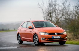 Volkswagen Polo, front