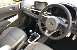 Kia Picanto X-Line, interior
