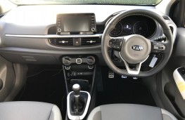 Kia Picanto X-Line, interior