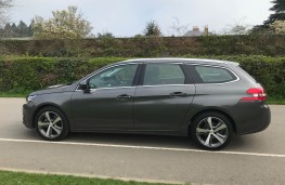 Peugeot 308 SW, side