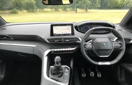 Peugeot 3008 GT, interior