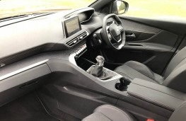 Peugeot 3008 GT, interior