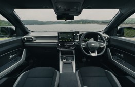 Dacia Bigster, 2025, interior