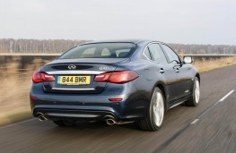 Infiniti Q70, rear