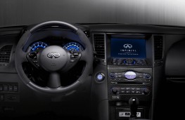 Infiniti FX Vettel Version, interior