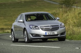 Vauxhall Insignia, front