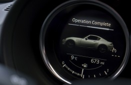 Mazda MX-5 RF, 2017, instruments, roof 2