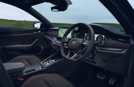 Mercedes E-Class Estate, interior