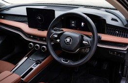 Skoda Superb Estate, 2025, interior
