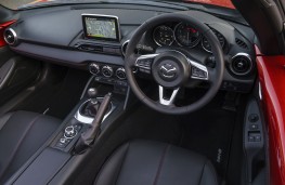 Mazda MX-5 RF, 2017, interior