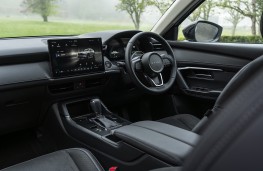 Mazda CX-5 Centre-Line, 2026, interior