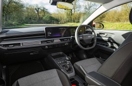 Kia Stonic, 2026, interior