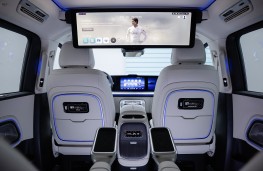 Mercedes-Benz VLE, 2026, interior screen