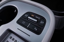 Hyundai Ioniq 9, 2025, drive controls