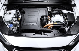 Hyundai Ioniq hybrid, engine