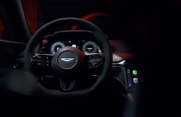 Aston Martin Vantage S, 2025, intstrument panel