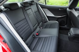 Lexus IS 200t, rear seats
