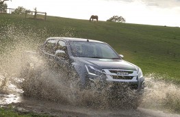 Isuzu D-Max 2019 watersplash
