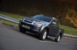Isuzu D-Max, front