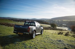 Isuzu D-Max, rear