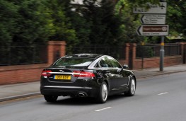 Jaguar XF, rear