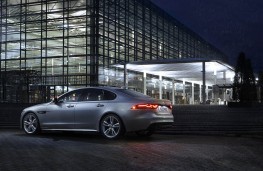 Jaguar XF AWD, rear