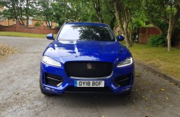 Jaguar F-PACE 2.0 R-Sport AWD, front