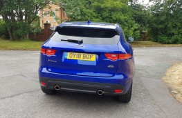 Jaguar F-PACE 2.0 R-Sport AWD, rear