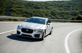 Jaguar XF, 2016, front, action