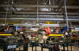 Jaguar XF, 2017, production at Castle Bromwich