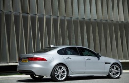 Jaguar XF, 2016, side