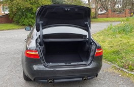 Jaguar XE R-Sport, boot