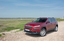 Jeep Cherokee, front