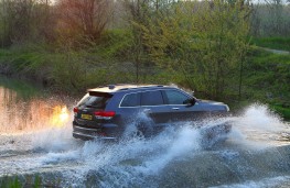 Jeep Grand Cherokee, off road, water splash